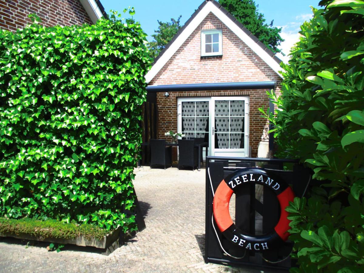 Vakantiehuisje Gelegen Op Een Kattensprong Van Veerse Meer En Noordzee! Kamperland Luaran gambar