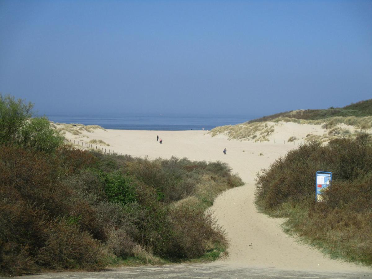 Vakantiehuisje Gelegen Op Een Kattensprong Van Veerse Meer En Noordzee! Kamperland Luaran gambar
